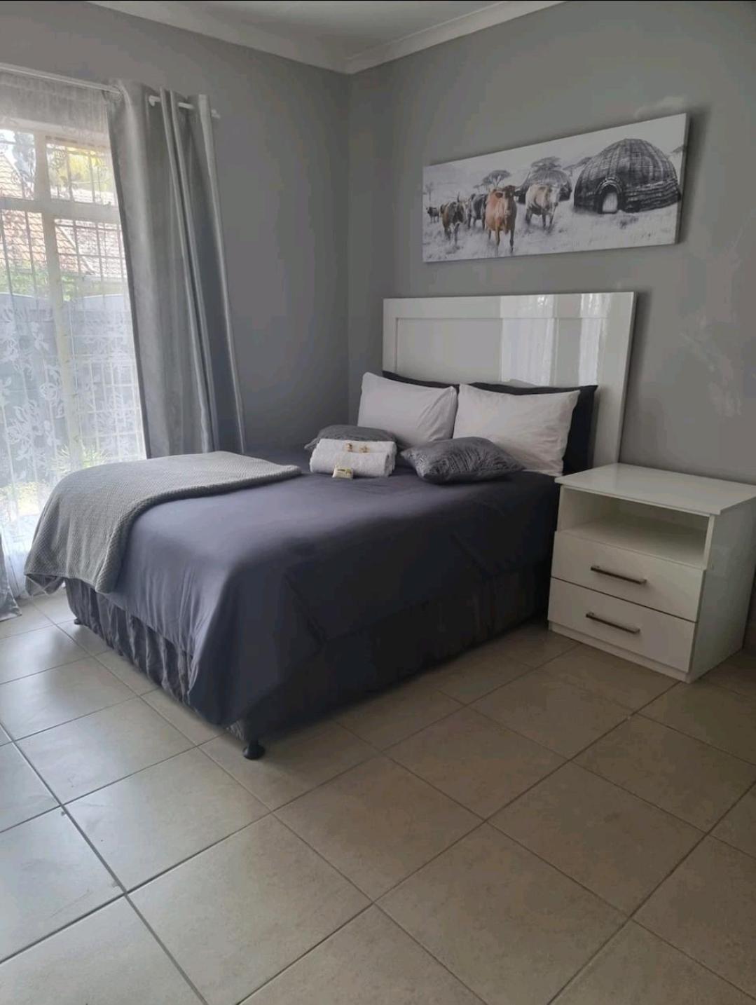 Stay At Home Airport Lodge كمبتون بارك الغرفة الصورة